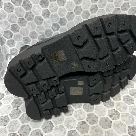 Chunky black boots croc size 10 - Picture 5 of 7